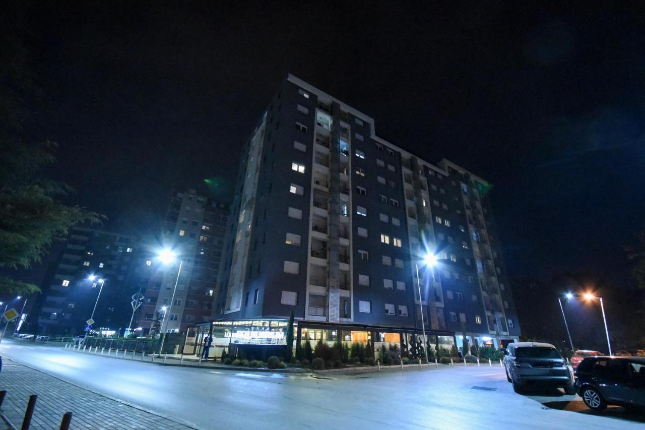 Luxury "Cube" Apartment Skopje Extérieur photo