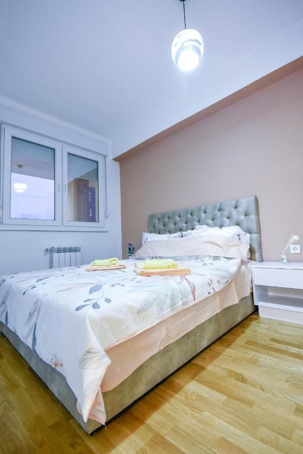 Luxury "Cube" Apartment Skopje Extérieur photo